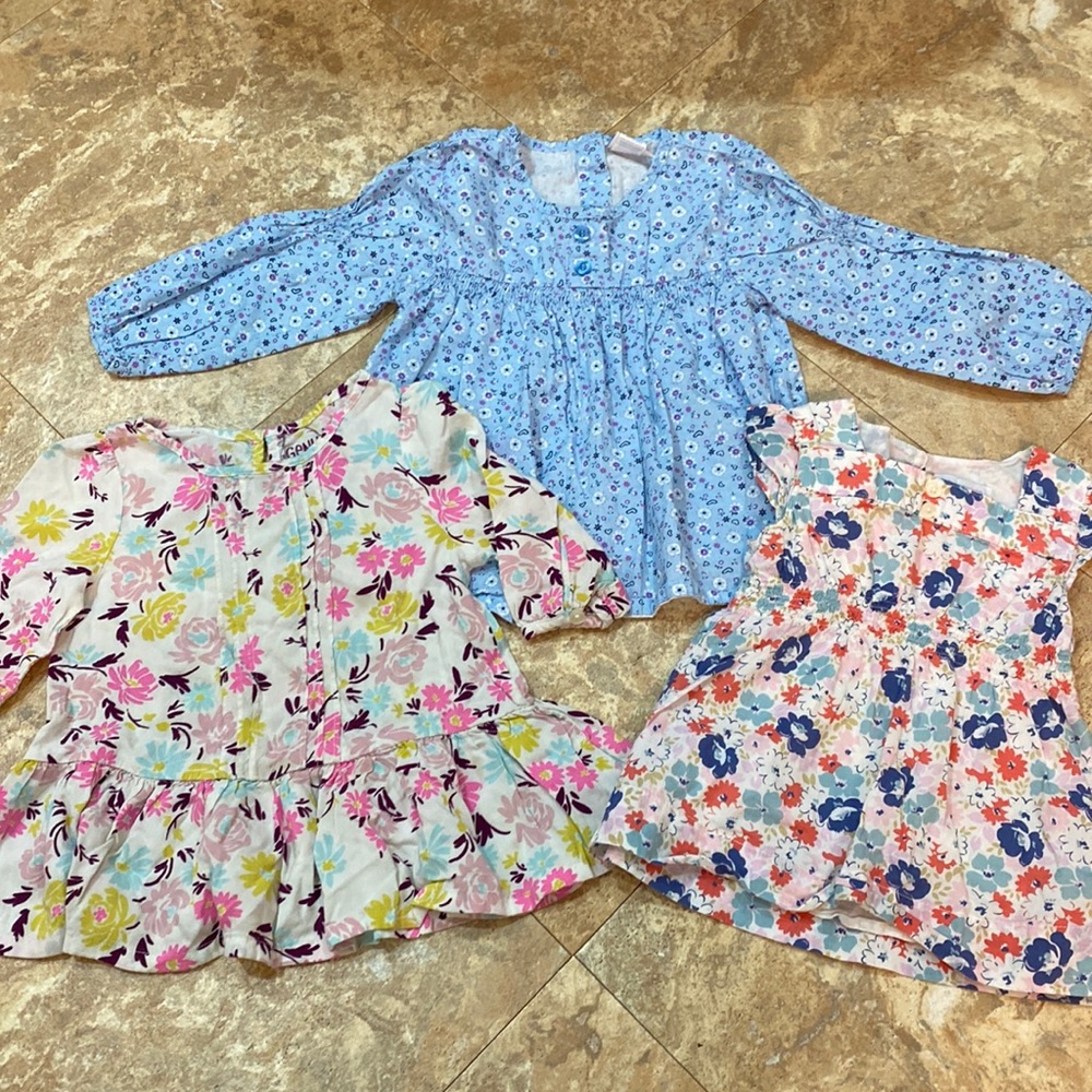 2/$10 Bundle of 3 Girls Floral Spring Tops - Size 3T